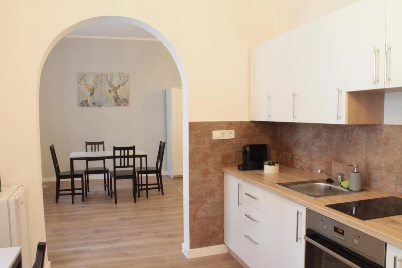 Zwinger Apartman 쇼프론 외부 사진